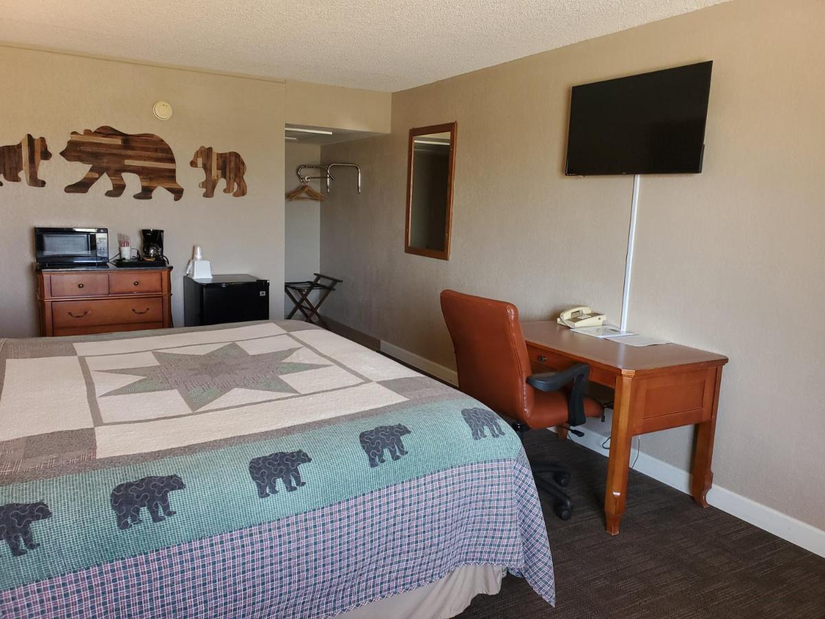 Kansas Country Inn Oakley Esterno foto