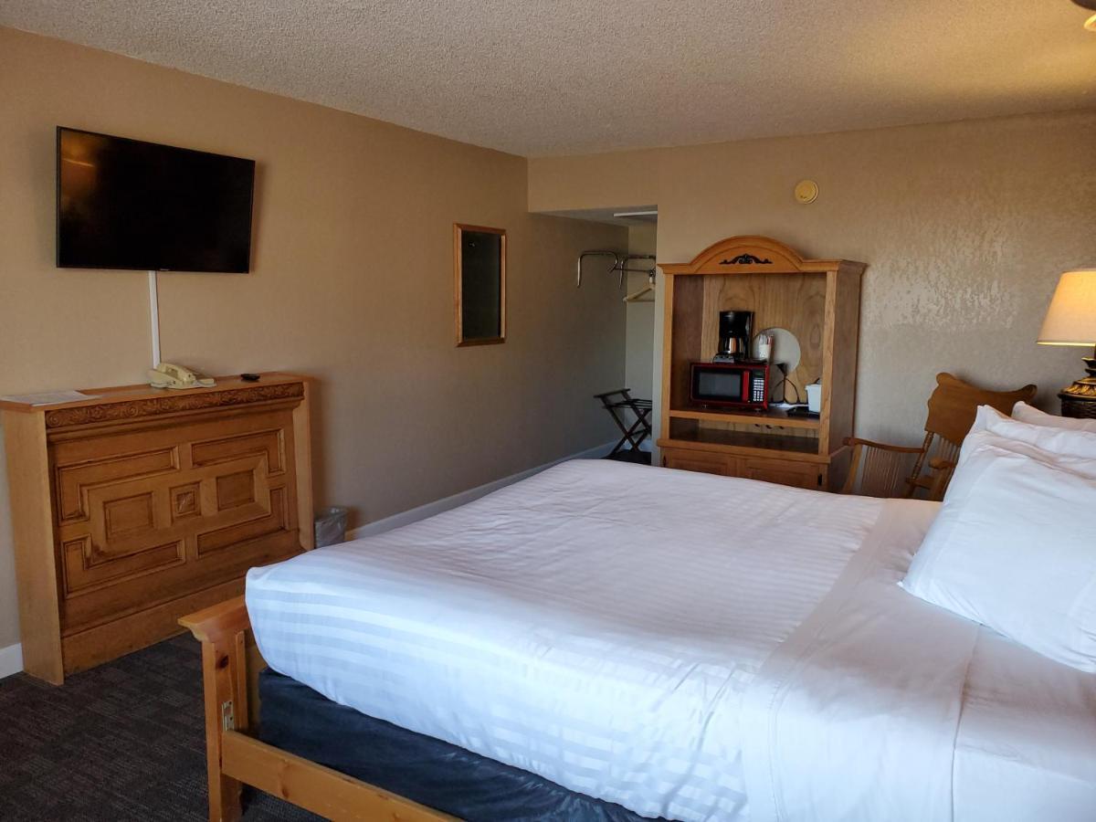 Kansas Country Inn Oakley Esterno foto