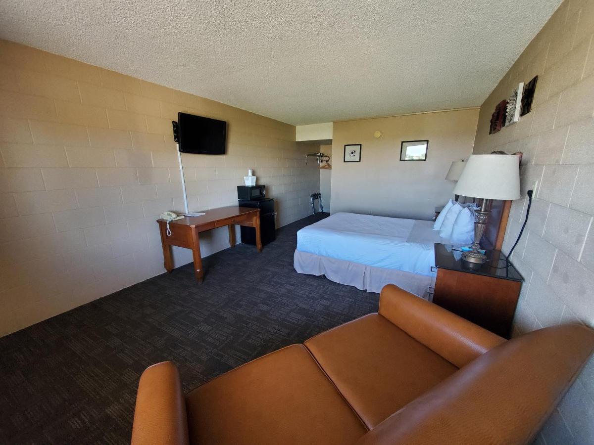Kansas Country Inn Oakley Esterno foto