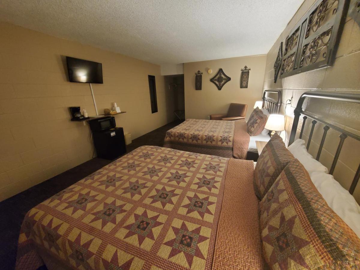 Kansas Country Inn Oakley Esterno foto